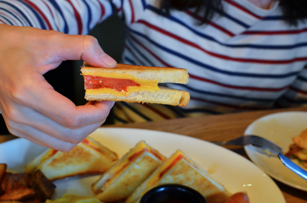 Burger Joint 7分So 漢堡早午餐專賣(崇德店)：『台中||北區』堅持7分熟的美味，來一頓道地美式早午餐吧！-Burger Joint 7分So美式廚房