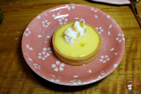 青逸 Chic Tea.時茶x慢味:【食記】台北後山埤 青逸 食茶x慢味 抹茶麻糬鬆餅 草莓生乳瑞士捲 日本媽媽味鹹食咖哩飯牛小排丼