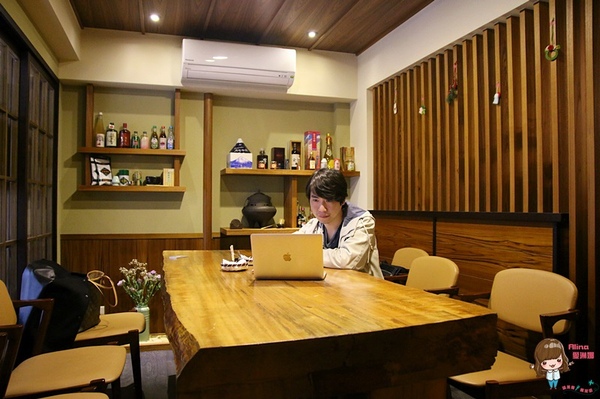 青逸 Chic Tea.時茶x慢味:【食記】台北後山埤 青逸 食茶x慢味 抹茶麻糬鬆餅 草莓生乳瑞士捲 日本媽媽味鹹食咖哩飯牛小排丼