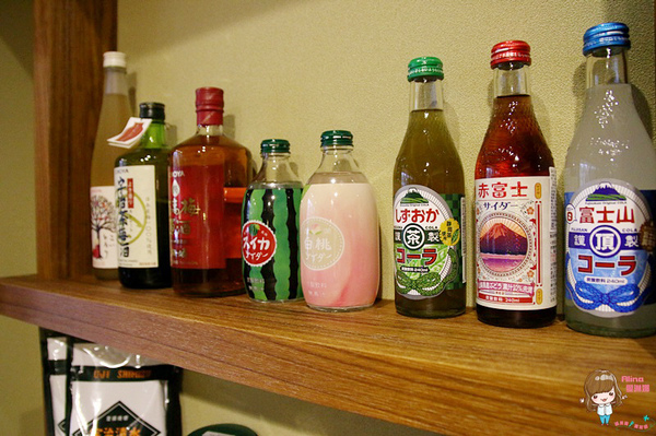 青逸 Chic Tea.時茶x慢味:【食記】台北後山埤 青逸 食茶x慢味 抹茶麻糬鬆餅 草莓生乳瑞士捲 日本媽媽味鹹食咖哩飯牛小排丼