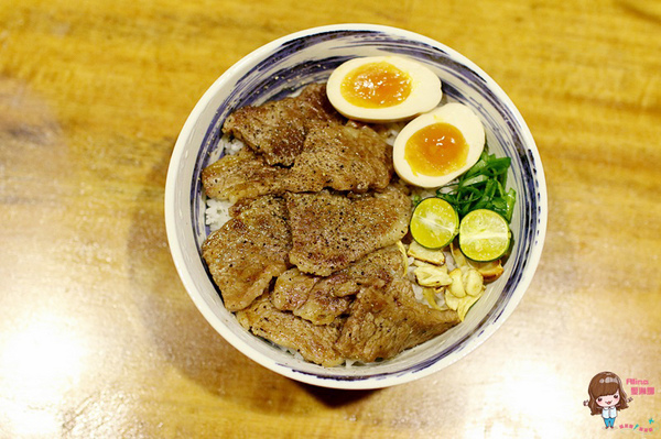 青逸 Chic Tea.時茶x慢味:【食記】台北後山埤 青逸 食茶x慢味 抹茶麻糬鬆餅 草莓生乳瑞士捲 日本媽媽味鹹食咖哩飯牛小排丼