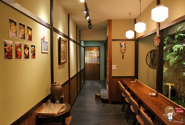 青逸 Chic Tea.時茶x慢味:【食記】台北後山埤 青逸 食茶x慢味 抹茶麻糬鬆餅 草莓生乳瑞士捲 日本媽媽味鹹食咖哩飯牛小排丼