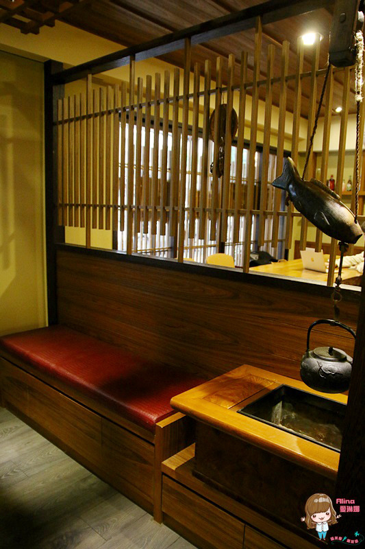 青逸 Chic Tea.時茶x慢味:【食記】台北後山埤 青逸 食茶x慢味 抹茶麻糬鬆餅 草莓生乳瑞士捲 日本媽媽味鹹食咖哩飯牛小排丼