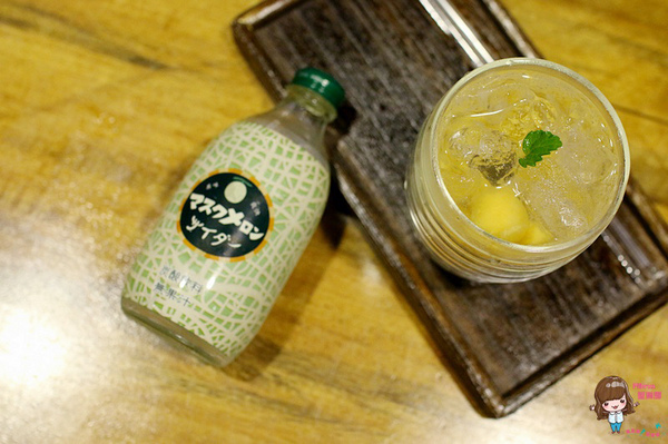 青逸 Chic Tea.時茶x慢味:【食記】台北後山埤 青逸 食茶x慢味 抹茶麻糬鬆餅 草莓生乳瑞士捲 日本媽媽味鹹食咖哩飯牛小排丼