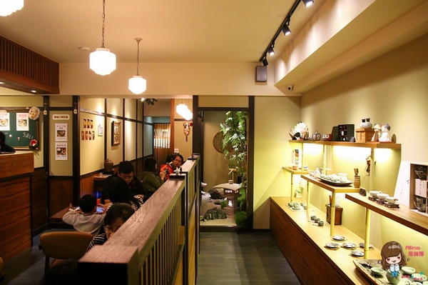 青逸 Chic Tea.時茶x慢味:【食記】台北後山埤 青逸 食茶x慢味 抹茶麻糬鬆餅 草莓生乳瑞士捲 日本媽媽味鹹食咖哩飯牛小排丼