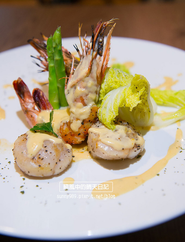 魯尼餐廳 Luni Café (信義店):【口碑券|『魯尼餐廳 Luni Café(信義店)】服務親切氣氛絕佳 口味有特色的小酌餐酒館