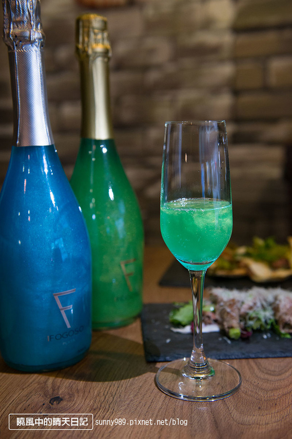 魯尼餐廳 Luni Café (信義店):【口碑券|『魯尼餐廳 Luni Café(信義店)】服務親切氣氛絕佳 口味有特色的小酌餐酒館