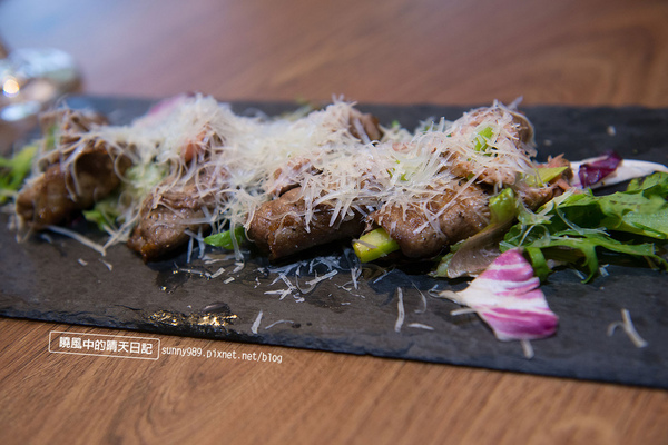 魯尼餐廳 Luni Café (信義店):【口碑券|『魯尼餐廳 Luni Café(信義店)】服務親切氣氛絕佳 口味有特色的小酌餐酒館