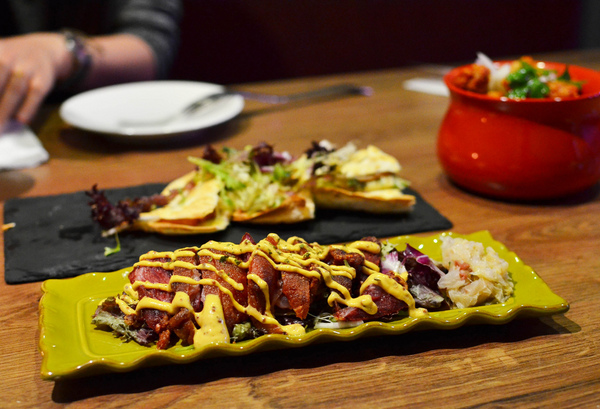 魯尼餐廳 Luni Café (信義店):『台北||信義區』週末微醺小酒館,地中海風味餐酒-魯尼餐廳Luni Café(信義店)