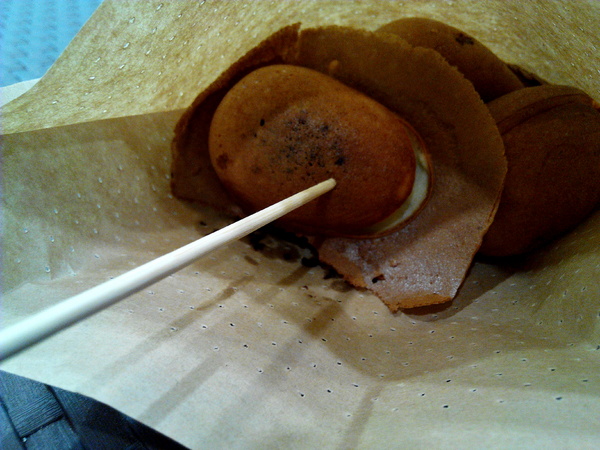 雞蛋發高燒：【東區】雞蛋發高燒。多種「加爆」餡料讓古早味小點心有了全新感受