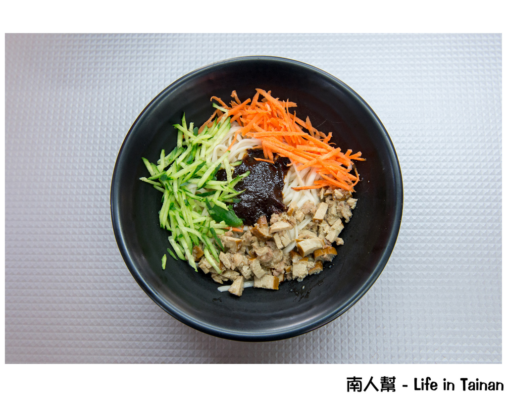 鴻源金好吃牛肉麵(原上好吃)