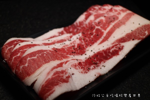 燒惑日式炭火燒肉(中和分店)：中和吃到飽『燒惑日式炭火燒肉』火烤/燒烤/宵夜/景安捷運站