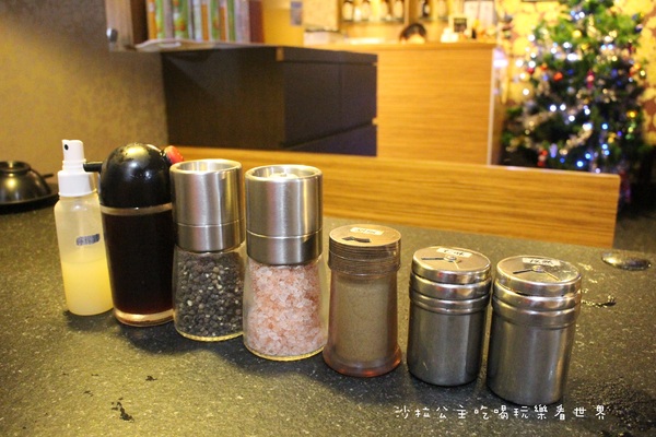 燒惑日式炭火燒肉(中和分店)：中和吃到飽『燒惑日式炭火燒肉』火烤/燒烤/宵夜/景安捷運站