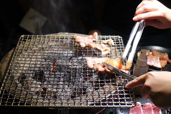 燒惑日式炭火燒肉(中和分店)：中和吃到飽『燒惑日式炭火燒肉』火烤/燒烤/宵夜/景安捷運站