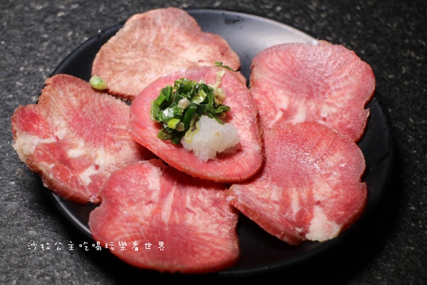 燒惑日式炭火燒肉(中和分店)：中和吃到飽『燒惑日式炭火燒肉』火烤/燒烤/宵夜/景安捷運站