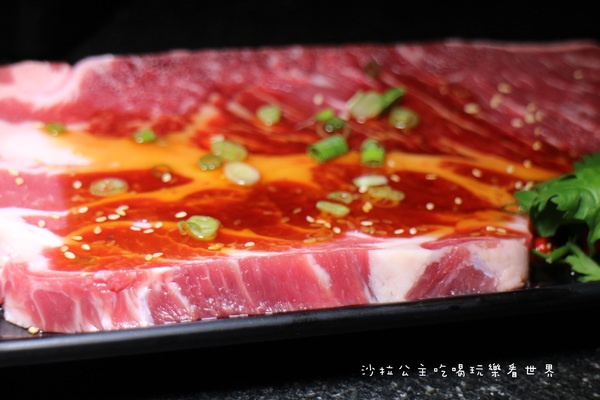 燒惑日式炭火燒肉(中和分店)：中和吃到飽『燒惑日式炭火燒肉』火烤/燒烤/宵夜/景安捷運站