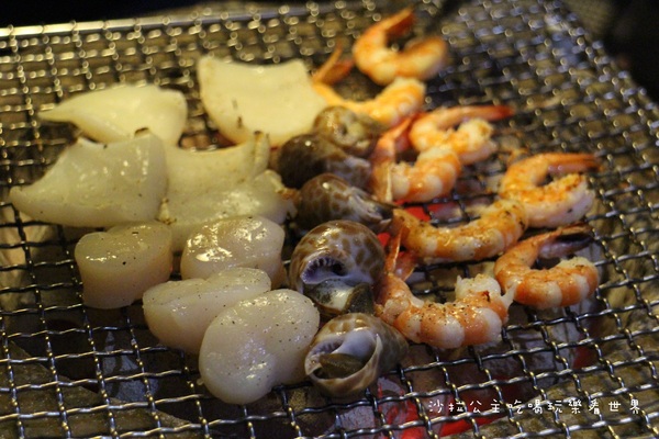 燒惑日式炭火燒肉(中和分店)：中和吃到飽『燒惑日式炭火燒肉』火烤/燒烤/宵夜/景安捷運站