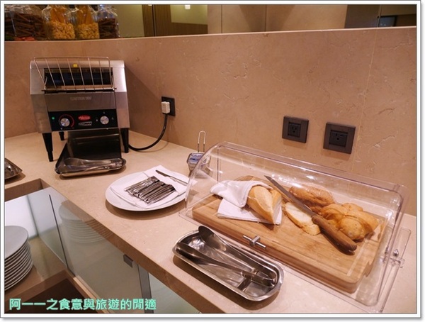 THE Roof：捷運三多商圈站美食 THE Roof  和逸高雄中山館 ～賞夜景吃美味乾式熟成牛排