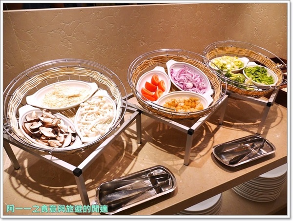 THE Roof：捷運三多商圈站美食 THE Roof  和逸高雄中山館 ～賞夜景吃美味乾式熟成牛排