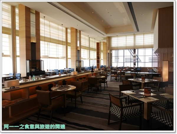 THE Roof：捷運三多商圈站美食 THE Roof  和逸高雄中山館 ～賞夜景吃美味乾式熟成牛排