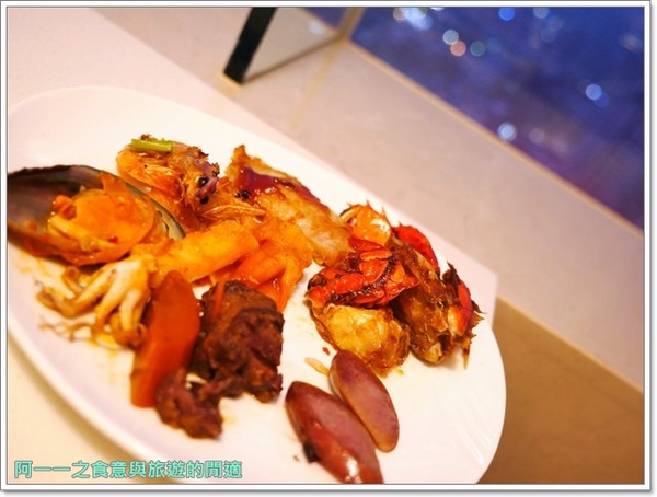 THE Roof：捷運三多商圈站美食 THE Roof  和逸高雄中山館 ～賞夜景吃美味乾式熟成牛排