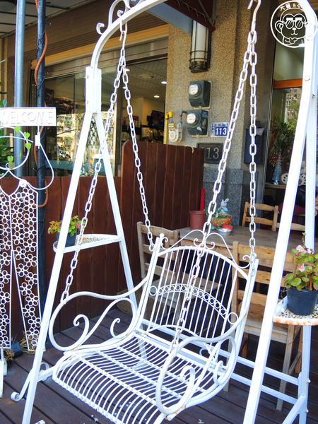 卡比咖啡：呷飽祙【新竹･卡比咖啡Catbii】一群貓星人陪用餐