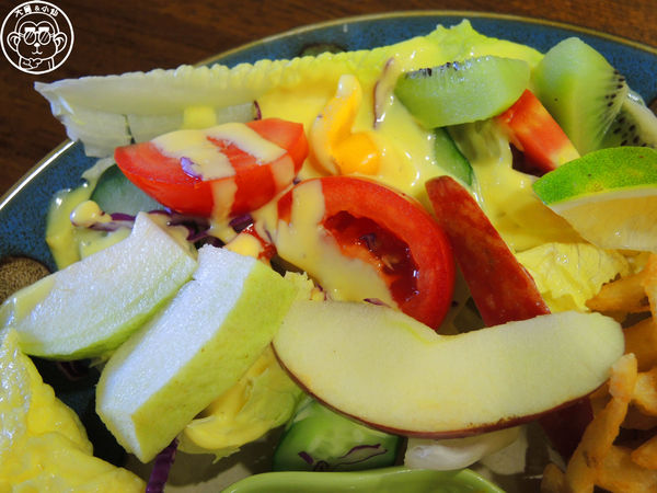 卡比咖啡：呷飽祙【新竹･卡比咖啡Catbii】一群貓星人陪用餐