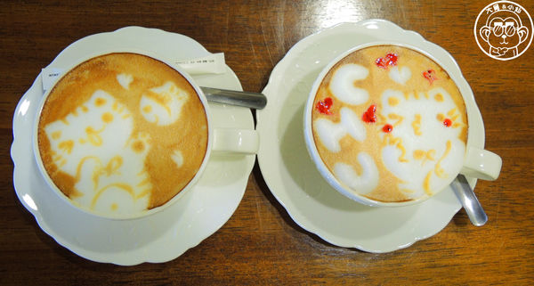 卡比咖啡：呷飽祙【新竹･卡比咖啡Catbii】一群貓星人陪用餐