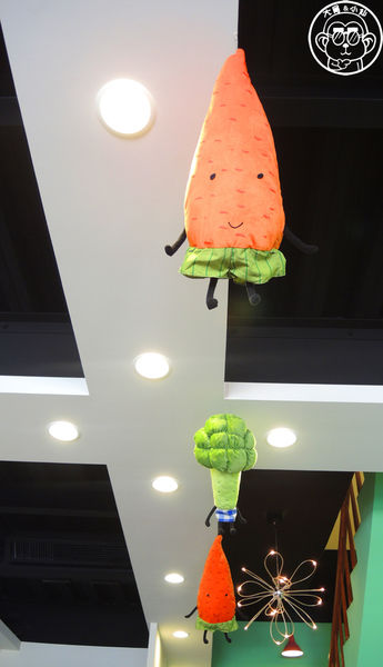 卡比咖啡：呷飽祙【新竹･卡比咖啡Catbii】一群貓星人陪用餐