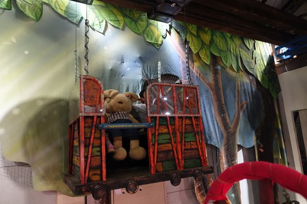 十鼓文化村：(胖樺遊記)台南必訪景點「仁德·十鼓文化村」/老糖廠/星光票/親子出遊/文創園區/夜景/保安車站