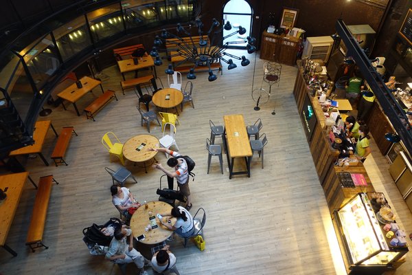 十鼓文化村：(胖樺遊記)台南必訪景點「仁德·十鼓文化村」/老糖廠/星光票/親子出遊/文創園區/夜景/保安車站