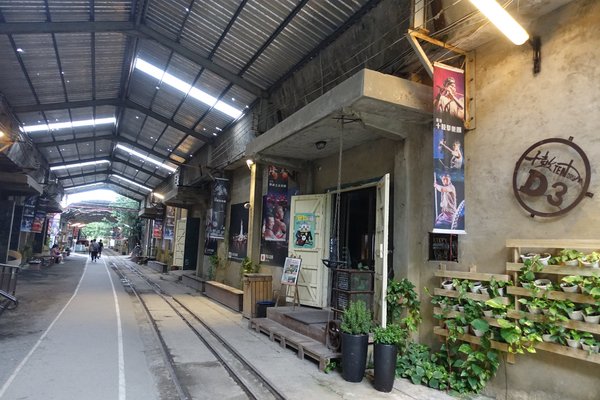 十鼓文化村：(胖樺遊記)台南必訪景點「仁德·十鼓文化村」/老糖廠/星光票/親子出遊/文創園區/夜景/保安車站