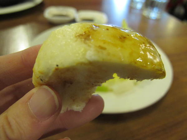 漾漾好食餐廳(東興店)：(胖樺食記)台北市東興路漾漾好食餐廳 / 東興店。諸多料理美味且用餐環境舒適愜意。