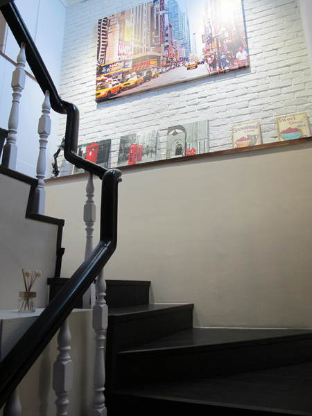 漾漾好食餐廳(東興店)：(胖樺食記)台北市東興路漾漾好食餐廳 / 東興店。諸多料理美味且用餐環境舒適愜意。