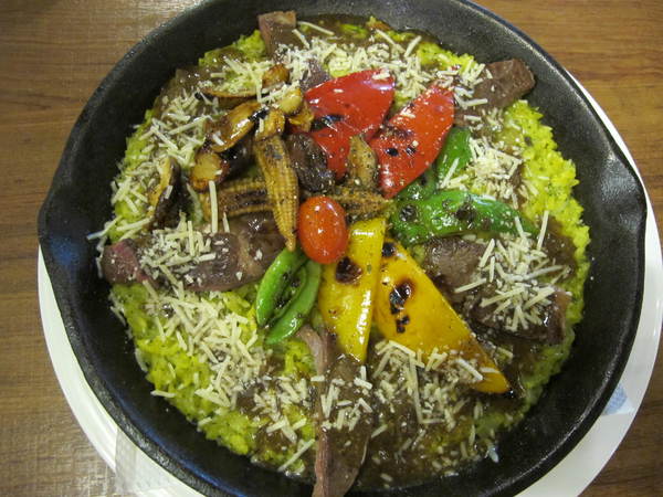 漾漾好食餐廳(東興店)：(胖樺食記)台北市東興路漾漾好食餐廳 / 東興店。諸多料理美味且用餐環境舒適愜意。