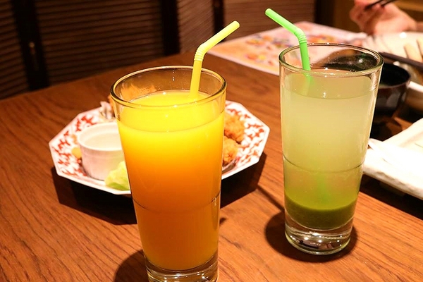 銀座杏子日式豬排(新莊幸福店)：【新北市美食】銀座杏子日式豬排(新莊幸福店)~開飯啦!銀座杏子日式豬排季節限定的雙人套餐實惠又飽足，冰涼美味的飯後甜點富有創意