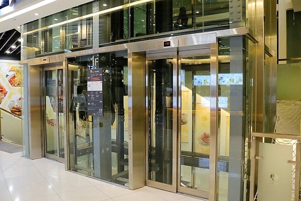 銀座杏子日式豬排(新莊幸福店)：【新北市美食】銀座杏子日式豬排(新莊幸福店)~開飯啦!銀座杏子日式豬排季節限定的雙人套餐實惠又飽足，冰涼美味的飯後甜點富有創意