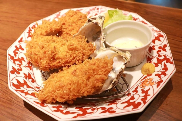 銀座杏子日式豬排(新莊幸福店)：【新北市美食】銀座杏子日式豬排(新莊幸福店)~開飯啦!銀座杏子日式豬排季節限定的雙人套餐實惠又飽足，冰涼美味的飯後甜點富有創意