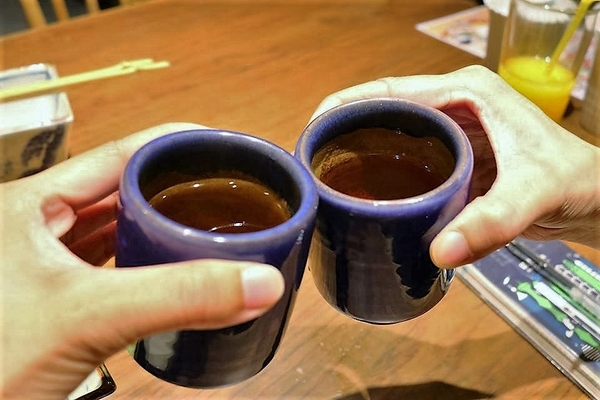 銀座杏子日式豬排(新莊幸福店)：【新北市美食】銀座杏子日式豬排(新莊幸福店)~開飯啦!銀座杏子日式豬排季節限定的雙人套餐實惠又飽足，冰涼美味的飯後甜點富有創意