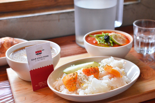 家.溫度湯專門店 SOUP STOCKSTORE:『台中||西區』情感,是這裡最美味的食材 - 家,溫度 湯專賣店(草悟店) SOUP STOCK STORE