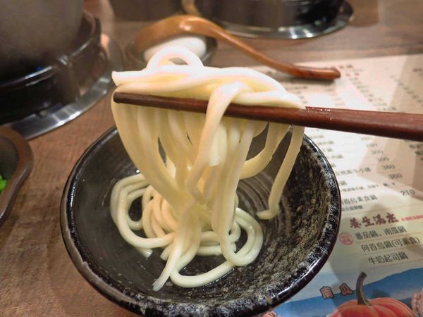 【三重餐廳】華府火鍋-外帶只要120元超便宜火鍋