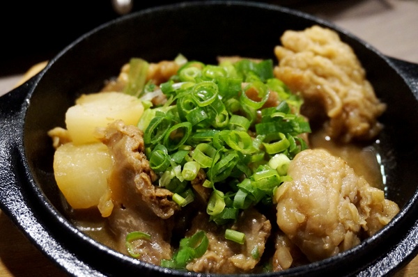 玩笑亭拉麵 なんつッ亭：[忠孝敦化]なんつッ亭 玩笑亭拉麵: 熊本系豚骨湯底+黑蒜香油 -【OpenRice新店快閃祕密客】