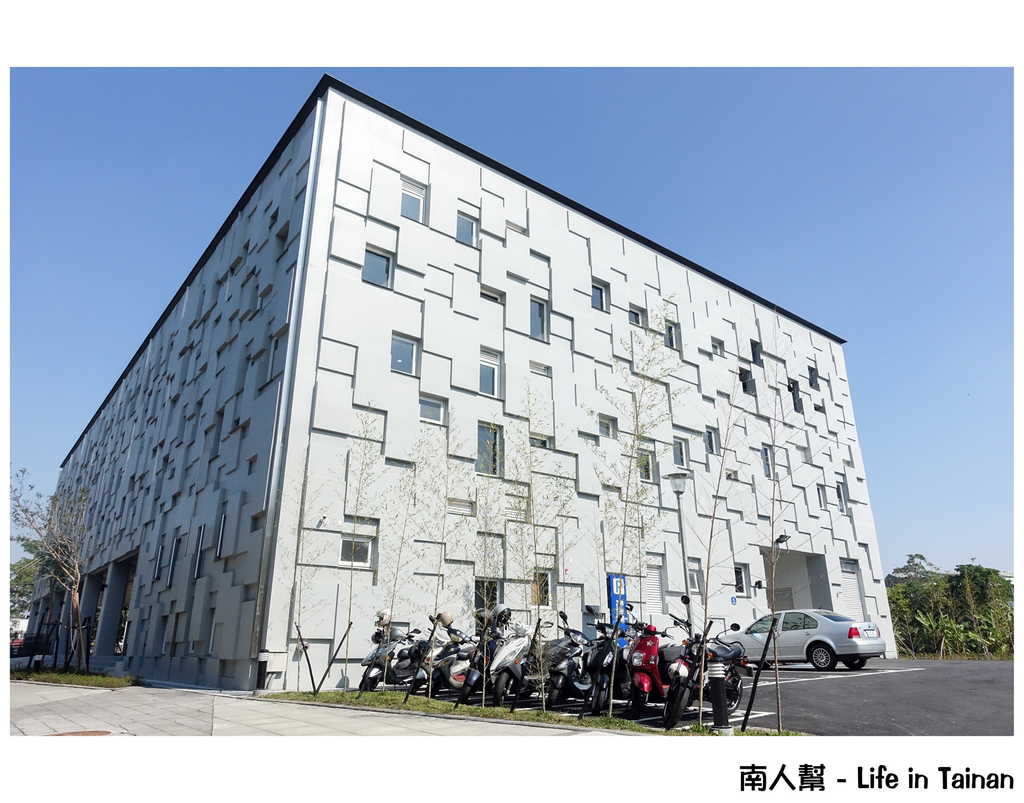 台南市鹽埕圖書館