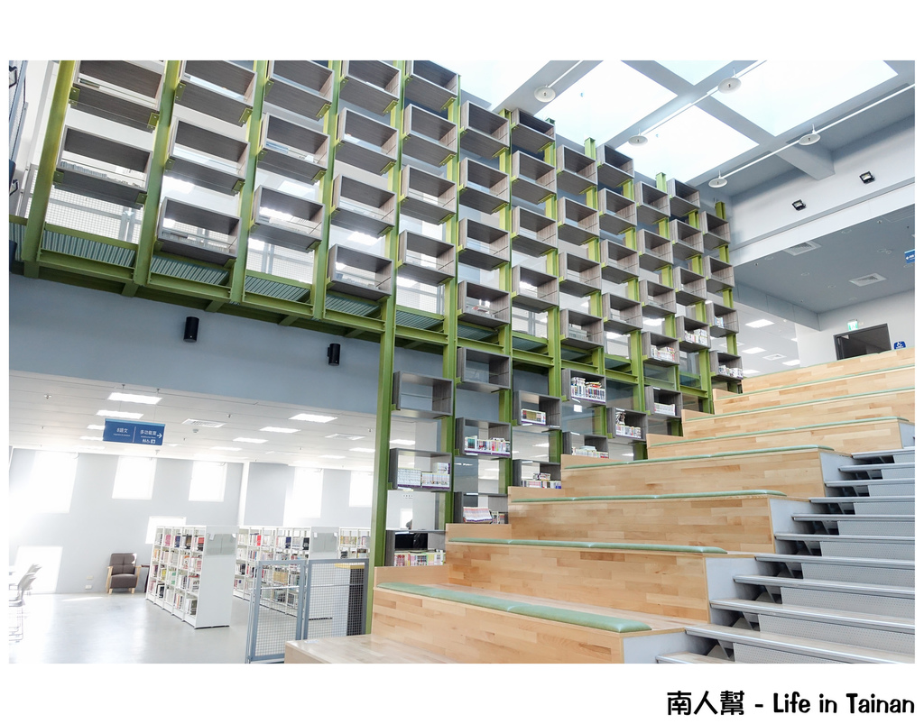 台南市鹽埕圖書館