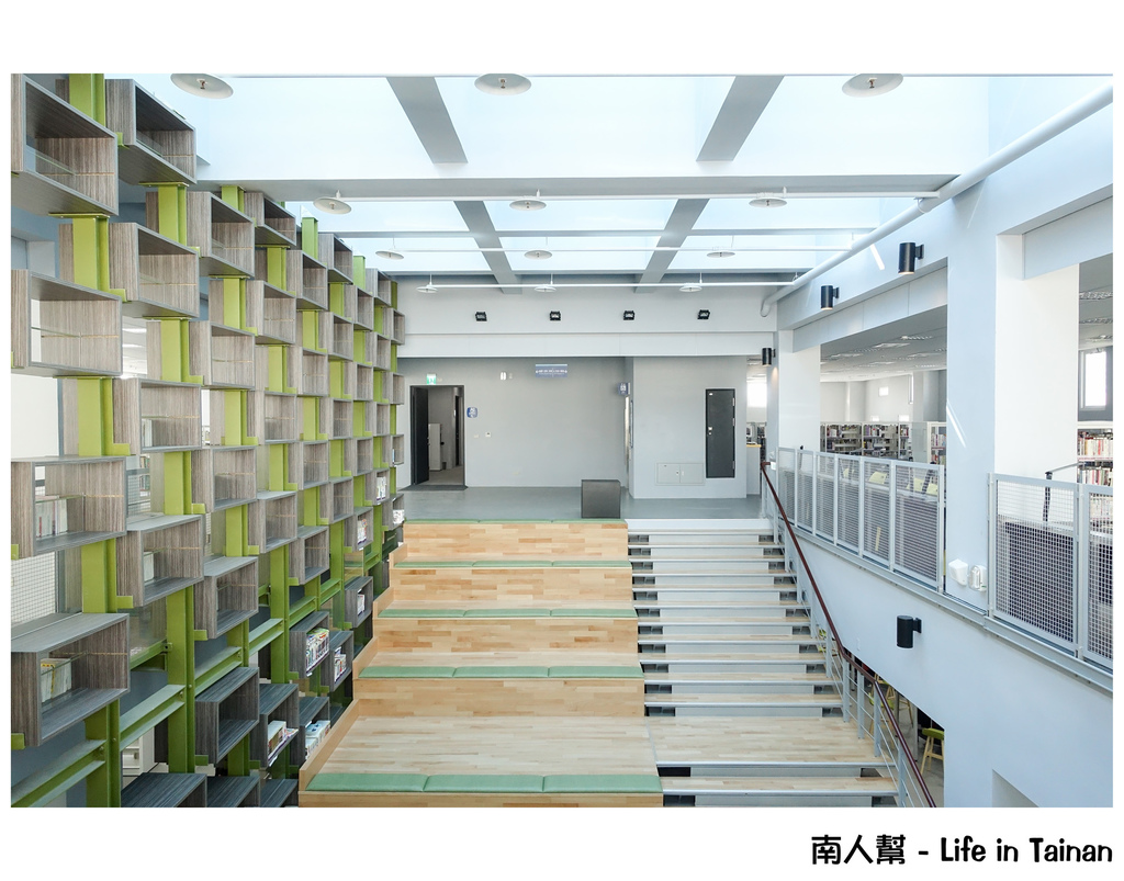 台南市鹽埕圖書館