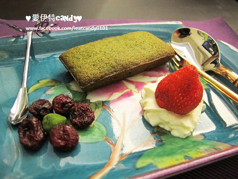 Purple宇治抹茶專賣：『台中西區_Purple Matcha Salon-宇治抹茶沙龍』愛伊特心目中的第一名抹茶鬆餅換人啦~~讓你體驗不同的抹茶風情!