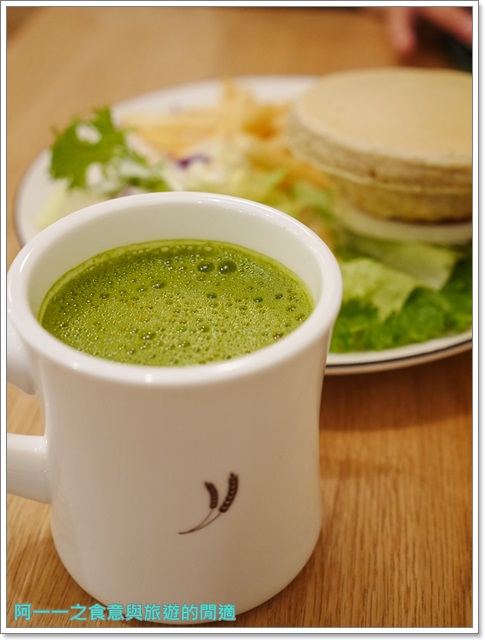 九州鬆餅(台北松菸店)：九州鬆餅(松菸店) 抹茶鬆餅/雞肉豆腐堡～悠閒享下午茶