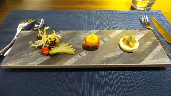 Wennce Naior 乃渥爾料理：【台北東區】忠孝捷運復興站❤Wennce Naior乃渥爾料理❤情侶約會用餐和三五好友聚會的好地方