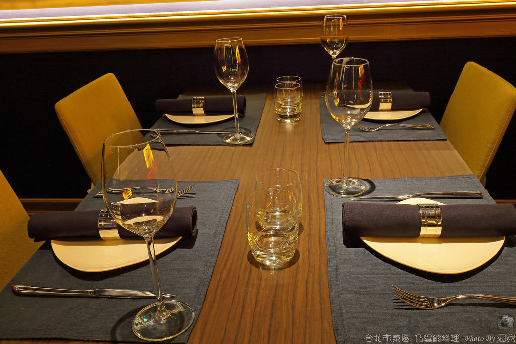 2015.12.28~台北市東區~乃渥爾料理