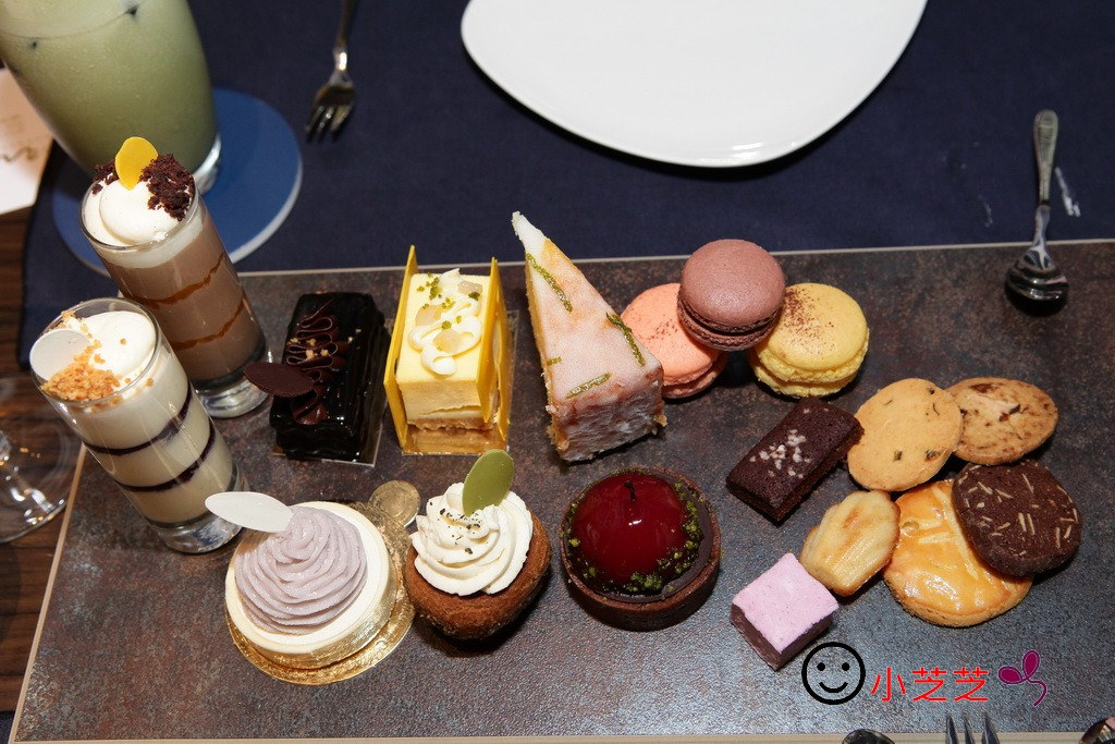 甜點吃到飽乃渥爾